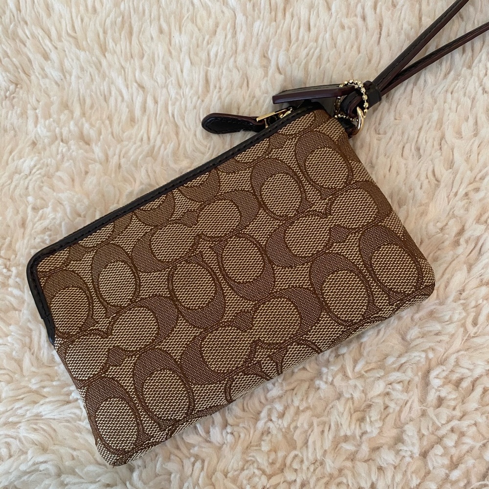 SOLD!!! Coach - Picture 2 of 4